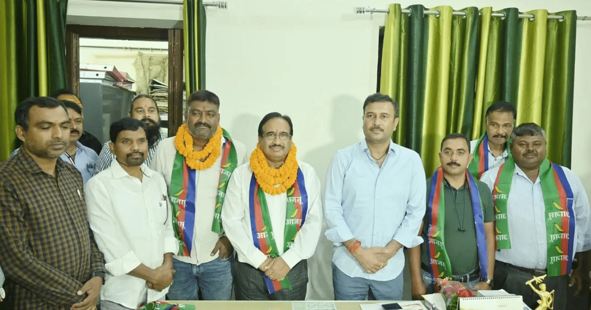Jharkhand: Former IAS officer Braj Mohan Kumar joins AJSU, Sudesh Mahato tells the aim of the party
