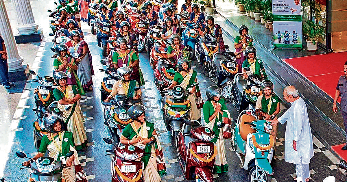 Mission Shakti Scooter in Odisha: CM Naveen Patnaik handed over the keys of scooters to 15 thousand women
