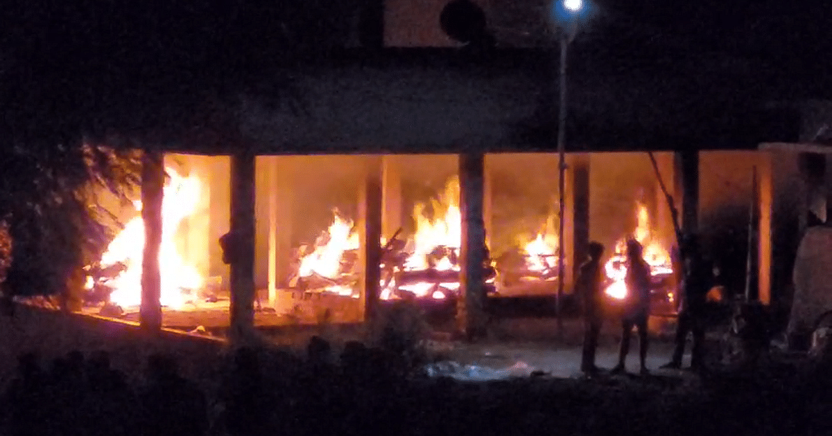 Pyre of five family members burnt together in Deoria, people got scared after seeing the horrific scene