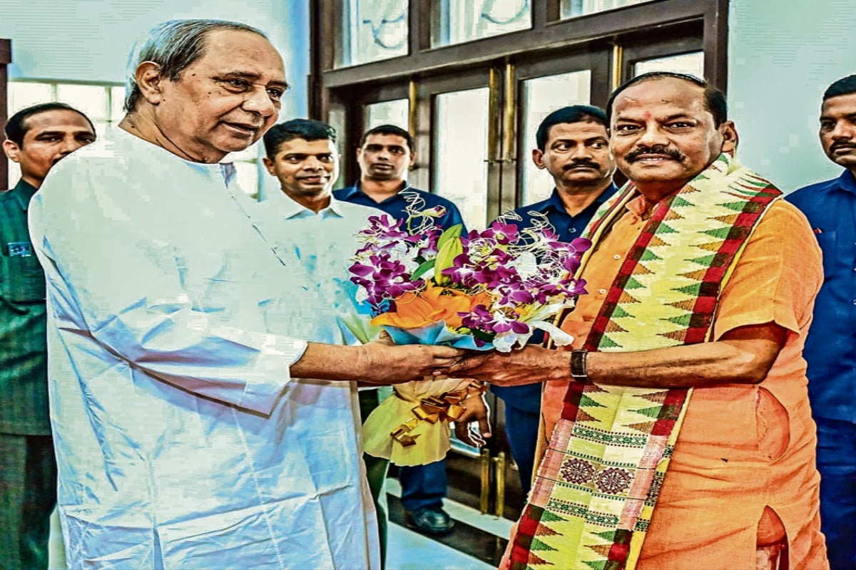 Raghuvar Das Governor of Odisha from today, took blessings of Lord Jagannath before taking oath.