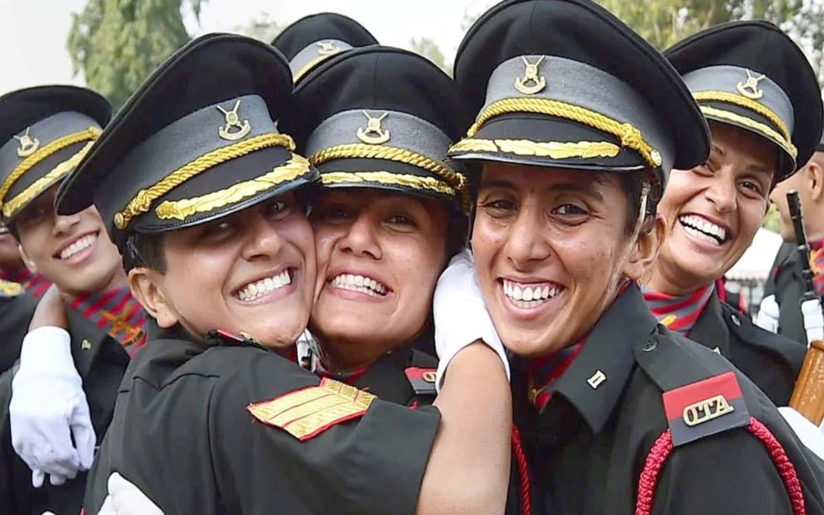 Now women soldiers will also get maternity and child care leave like officers.
