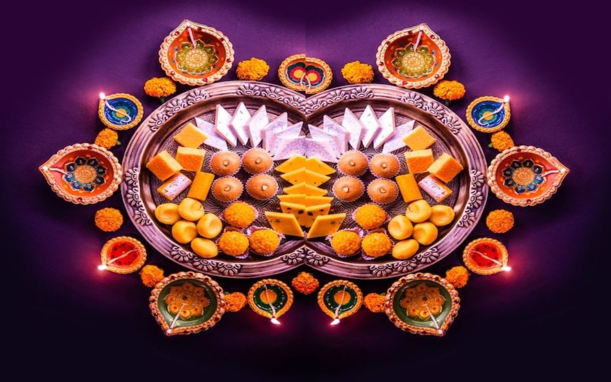 Diwali 2023: What is the importance of distributing sweets on Diwali, know the reason