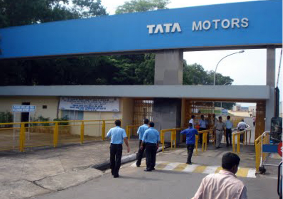 Before the listing of Tata Technologies IPO, Tata Motors made a record, shares reached 52 weeks high.