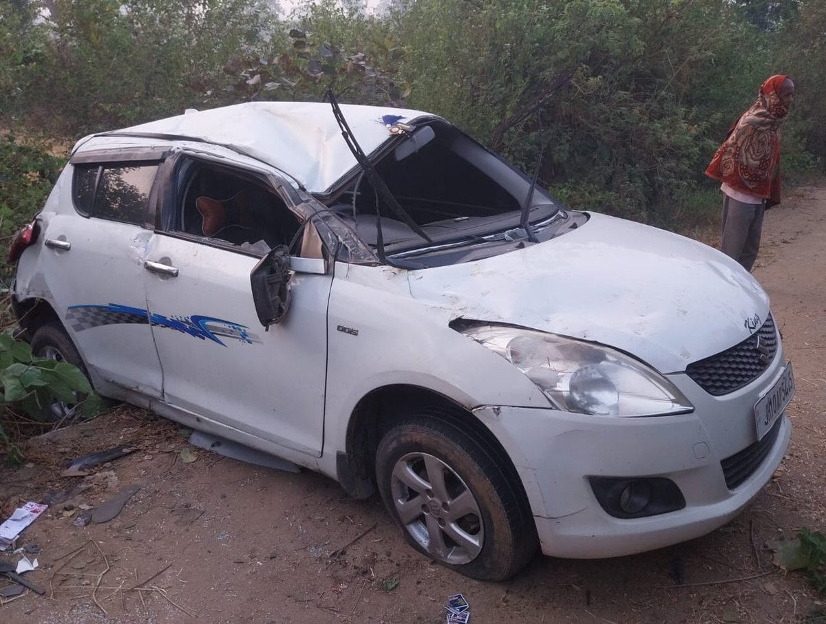 Bokaro: Car fell into ten feet deep pit, driver died