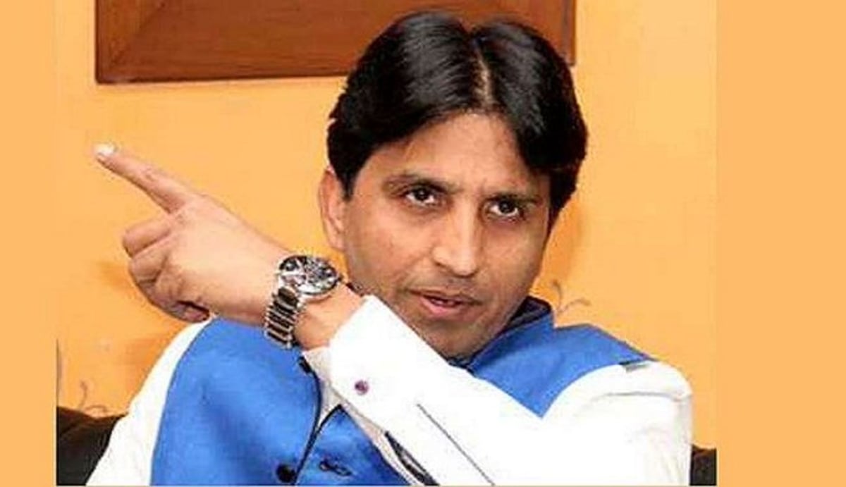 Ghaziabad: Fight between the security personnel of poet Kumar Vishwas and the doctor. " x " But the poet gave information about the attack