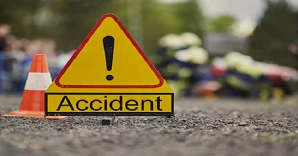 Jamshedpur: Two youths died, one injured in road accident