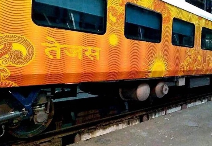 Kanpur: Tejas Express delayed by three days, passengers got compensation of Rs 16.87 lakh, know how to claim