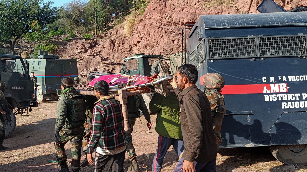 Operation continues for the second day in Rajouri, Jammu and Kashmir, four soldiers have been martyred