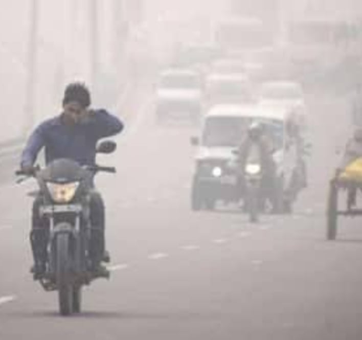 Pilibhit is ahead of Delhi in pollution, ranked 27th among 100 polluted cities of the world, know the AQI of your city.