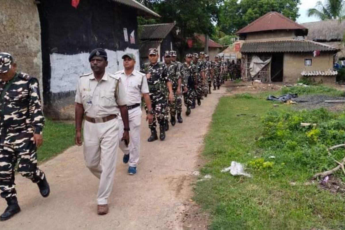WB News: 500 policemen will be deployed around Ravindra and Subhash Sarovar during Chhath Puja.