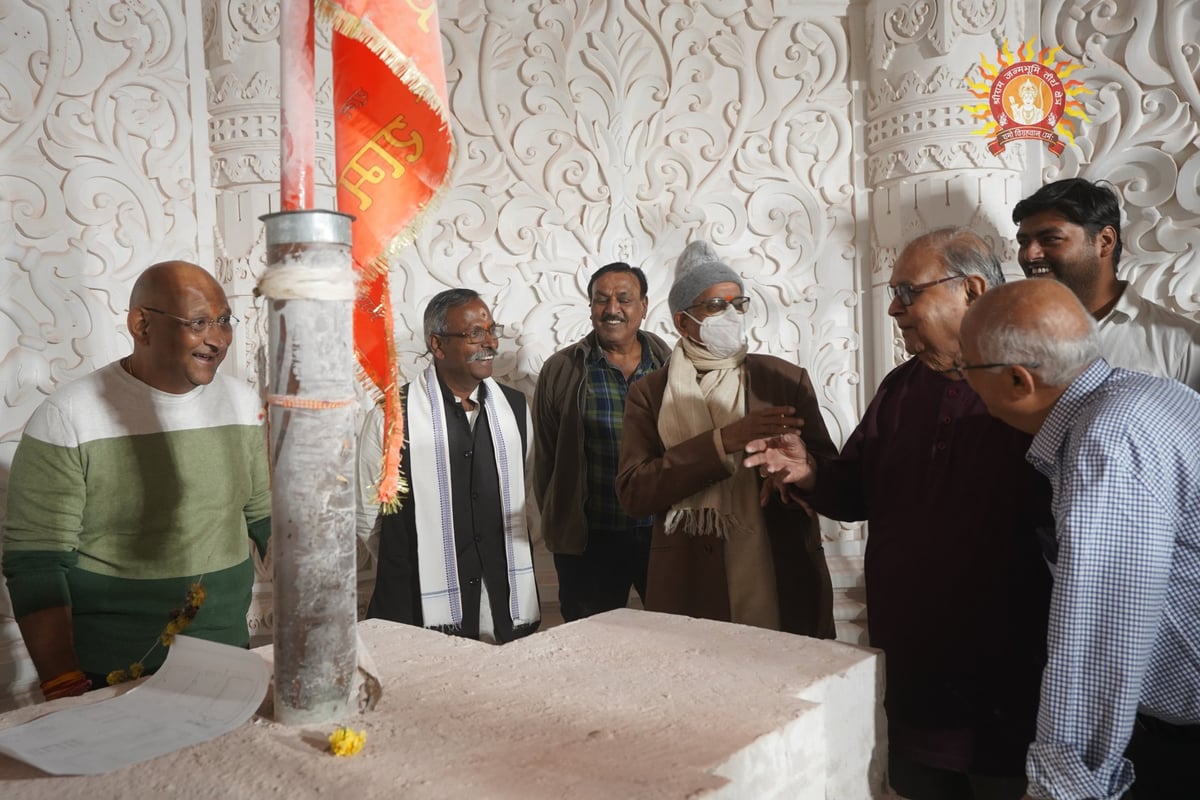 Ram Mandir Ayodhya: Ram Darbar started getting decorated, these prominent personalities were invited in the Pran Pratishtha program