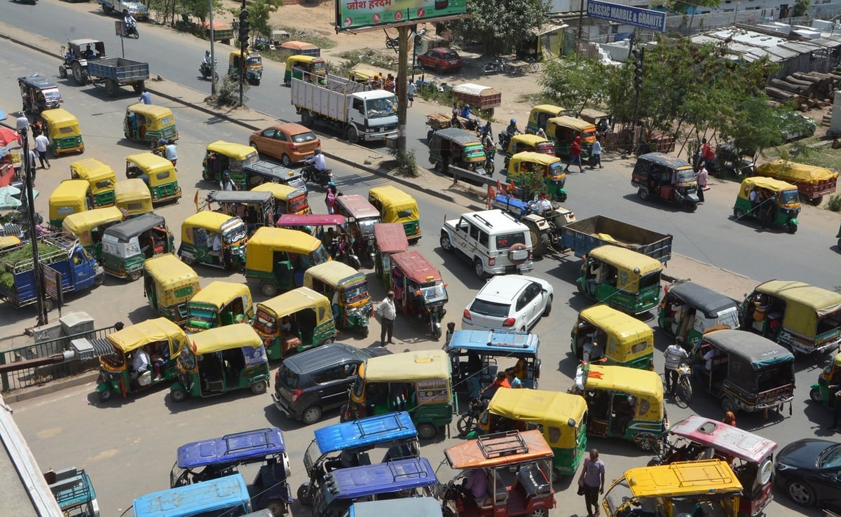 Autos, e-rickshaws will not run on these routes of Ranchi till 8 pm, check the traffic system before going out.
