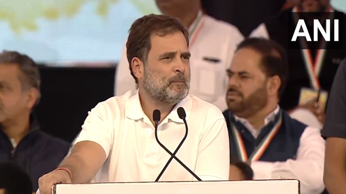 'BJP wants to take the country to the era of slavery', Rahul Gandhi attacks BJP, RSS in Nagpur rally