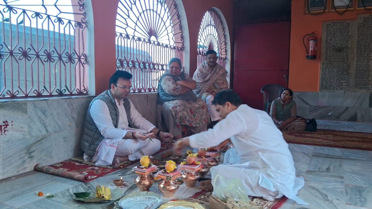 Bihar: Pind Daan of former Finance Minister Arun Jaitley was performed in Gaya, son wished for salvation in Vishnupad temple.