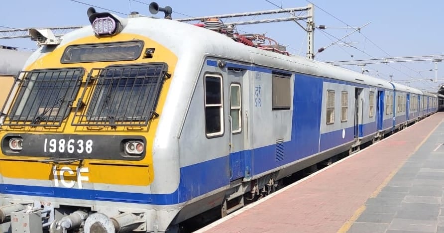 Canceled Train List: These 15 trains including Vande Bharat were canceled today, see the list here