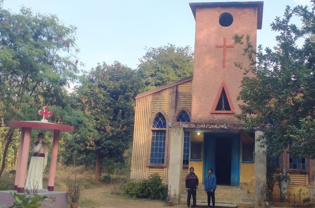 Christmas 2023: Saint Piyush Church gives the message of peace by sharing love