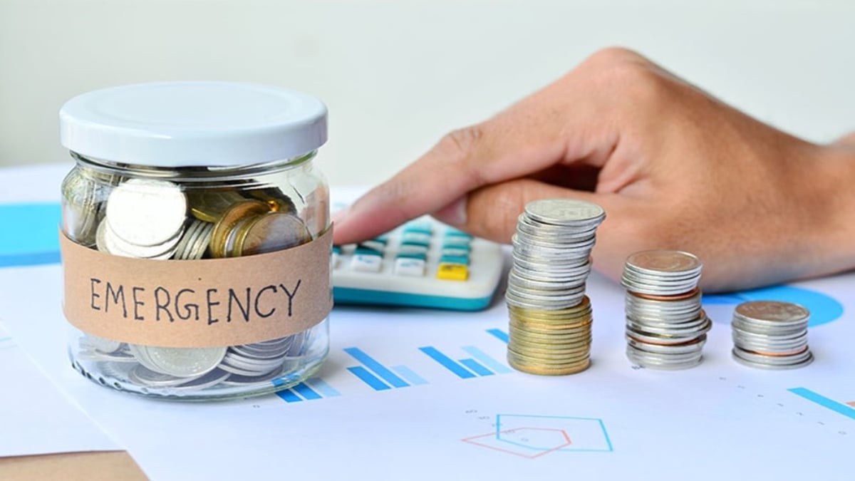Emergency Fund: Along with savings and investment, it is important to have an emergency fund, understand the whole thing to avoid problems.