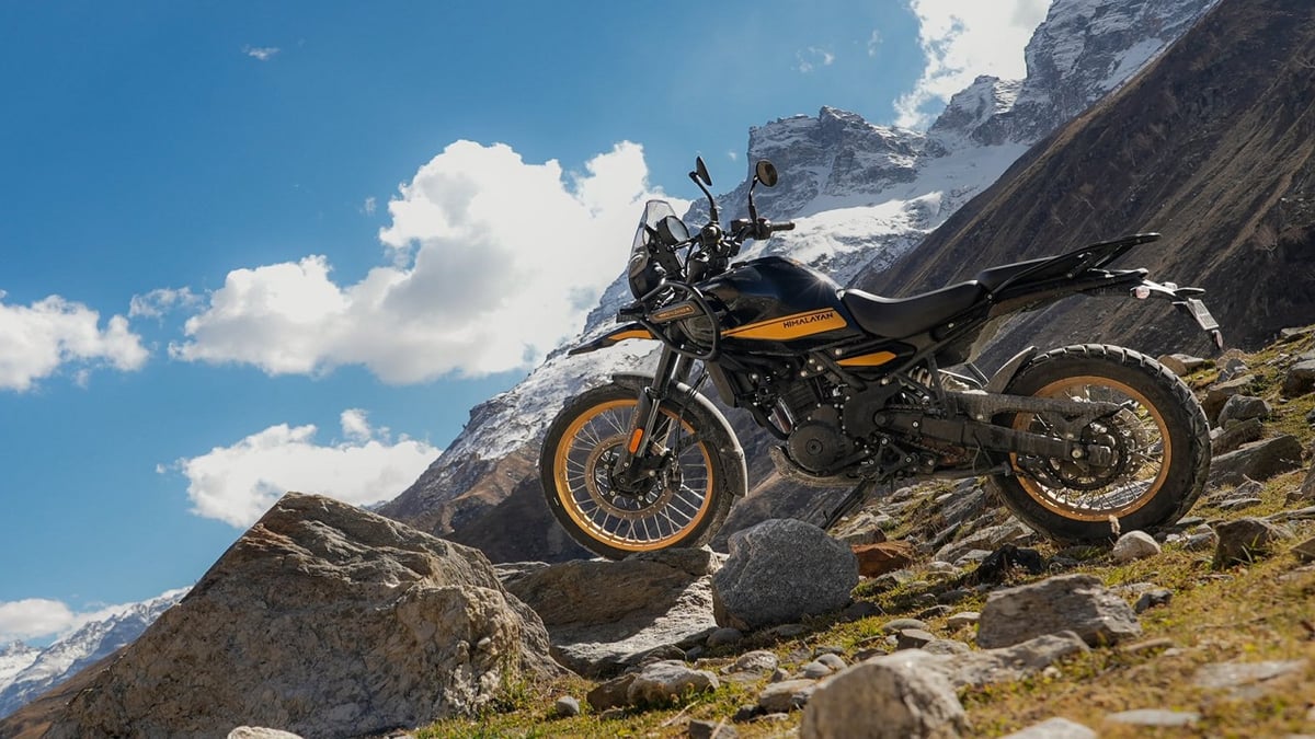 Himalayan 450 Road King is an adventure tourer bike of Royal Enfield, see accessories price here