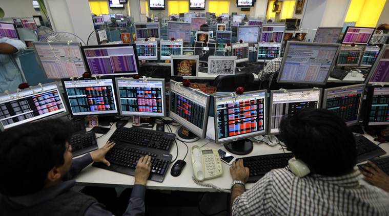 Share Market: The bullish phase in the stock market stopped, Sensex fell by 380 points, Nifty also below 20,900.
