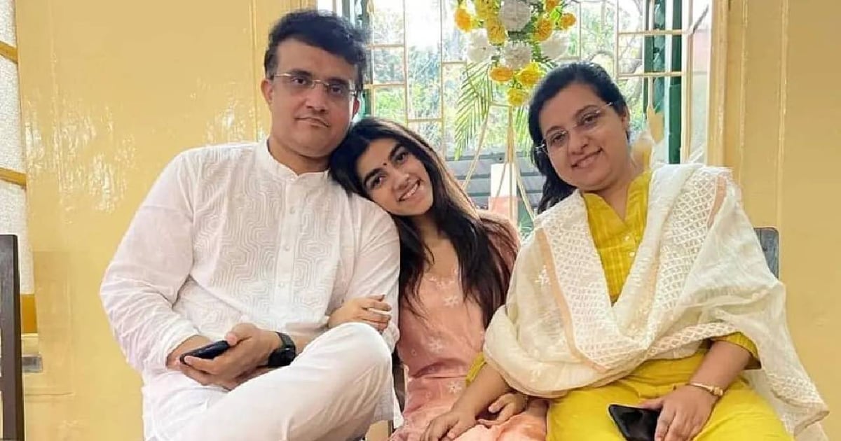 Sourav Ganguly's daughter Sana made her career in this field not in cricket, know everything from salary to
