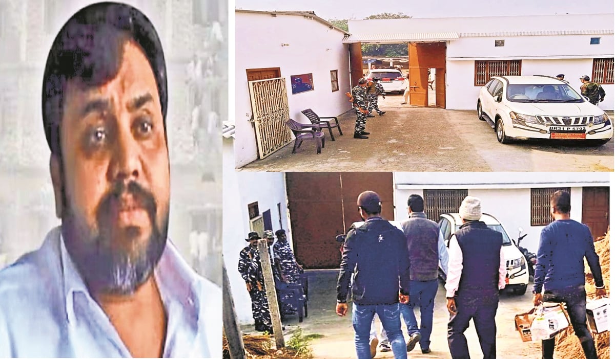 Three crore cash recovered in a raid at the kingpin of topper scam in Bihar, 100 documents related to land were also found.