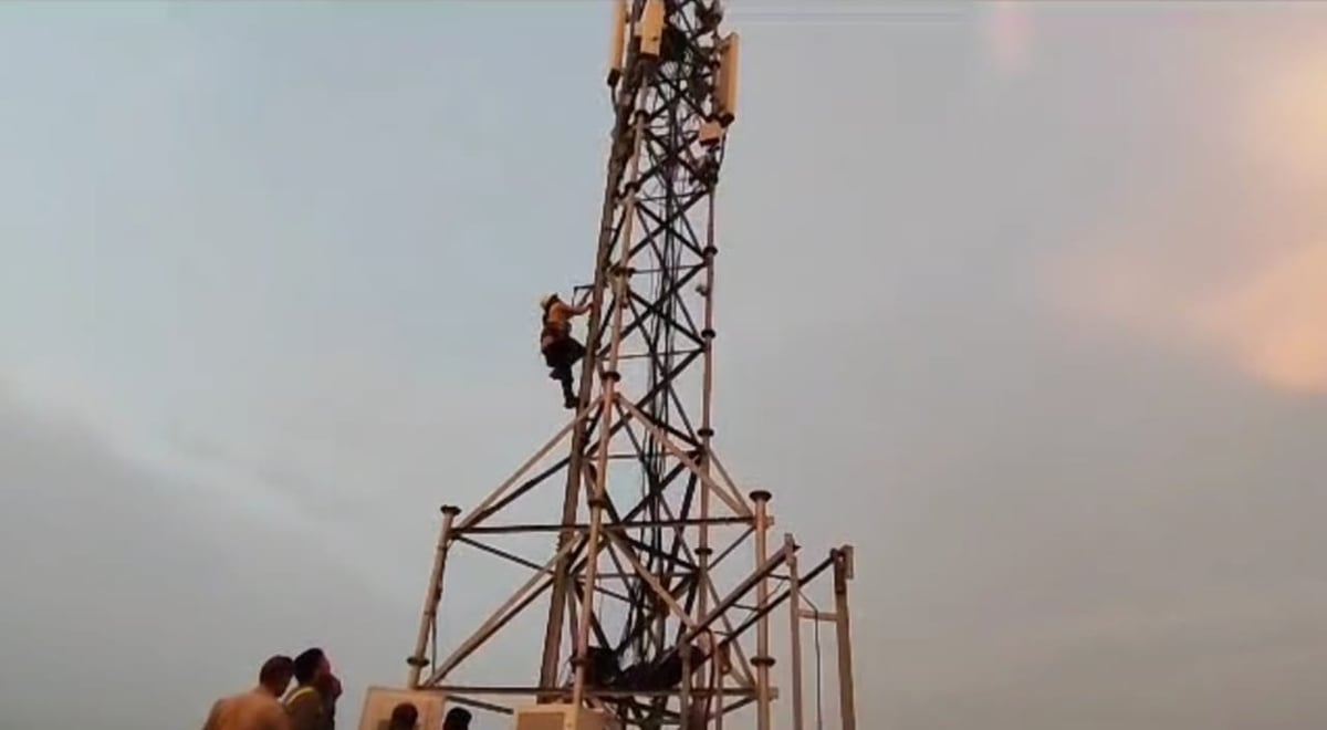 UP News: Thieves stole mobile tower in Kaushambi, company lodged FIR after 9 months, know the whole matter