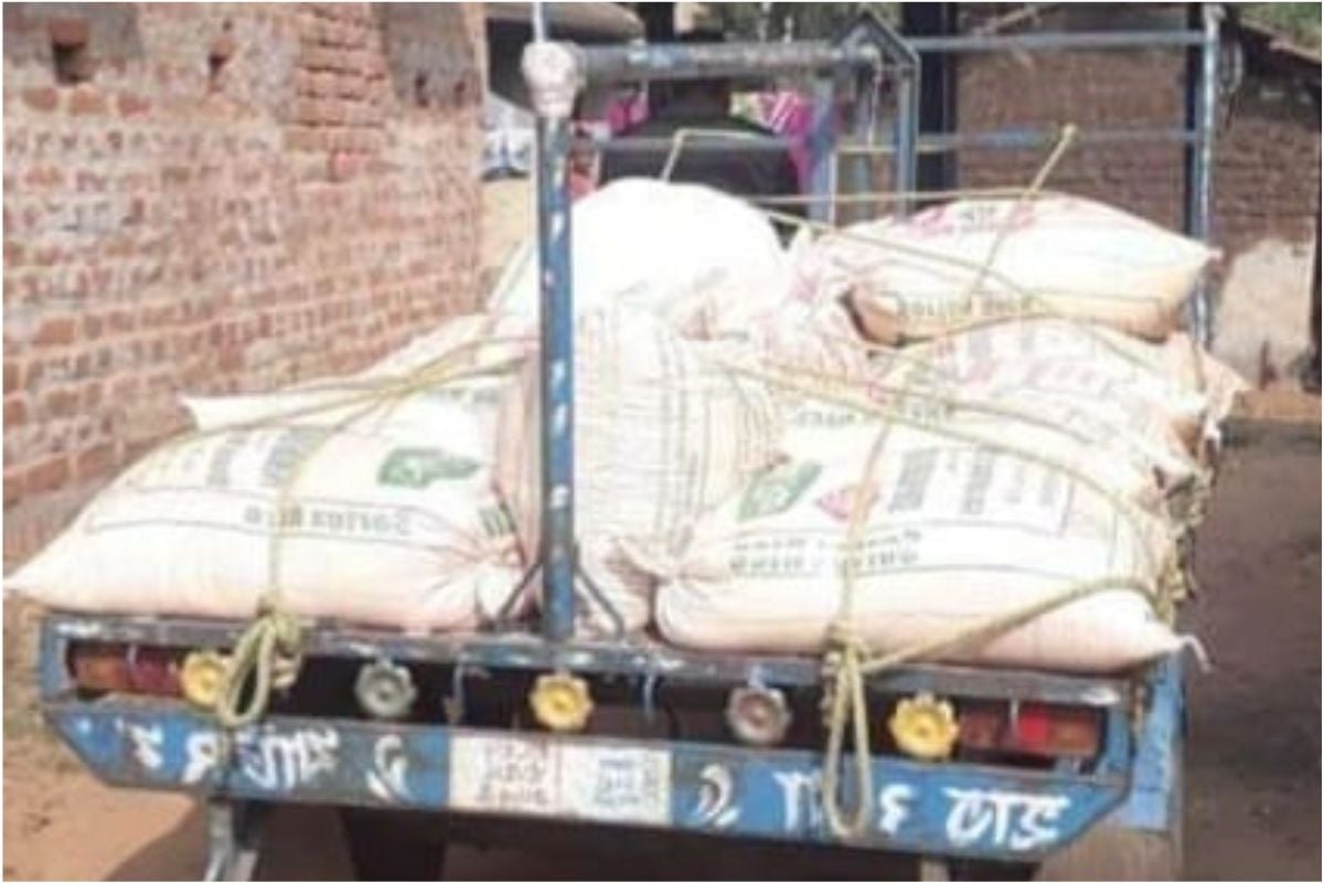 WB: BJP Deputy Chief accused of theft of ration rice, police seized rice