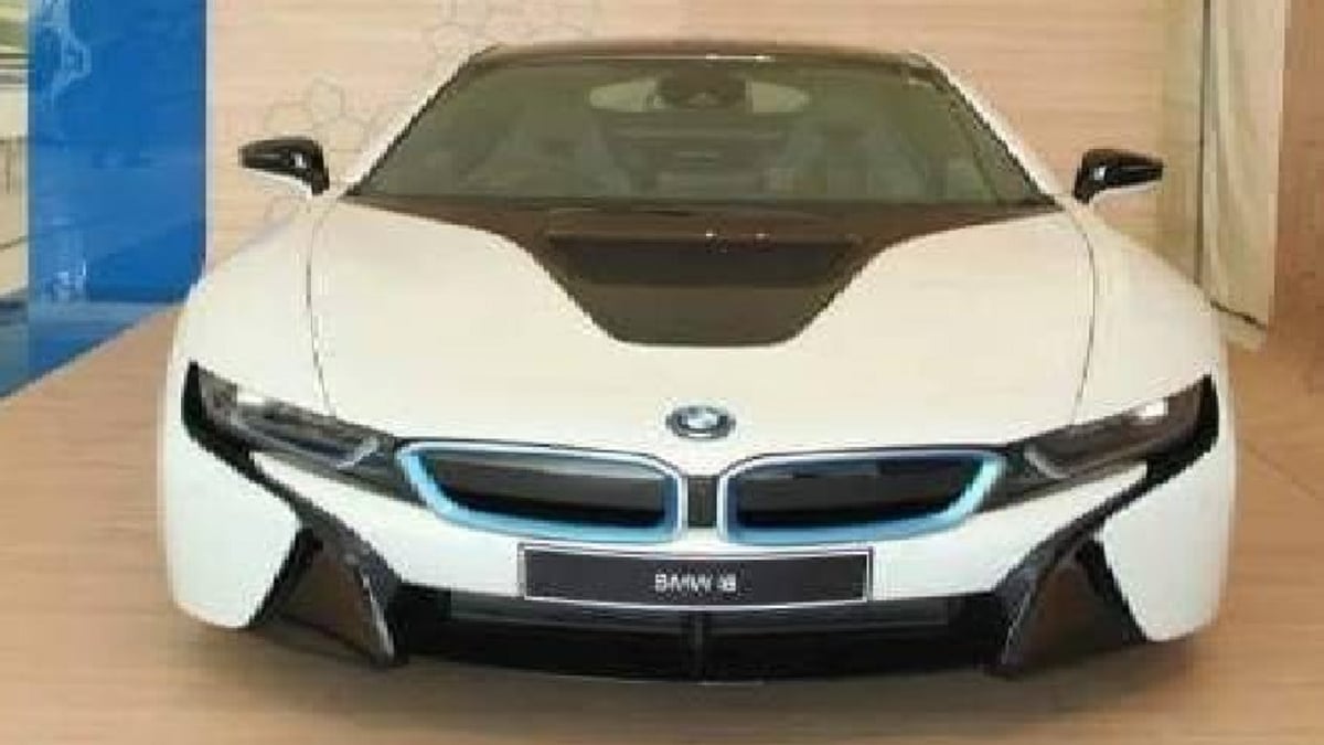 You will not get this opportunity to buy a BMW car again, companies may cheat you on New Year!