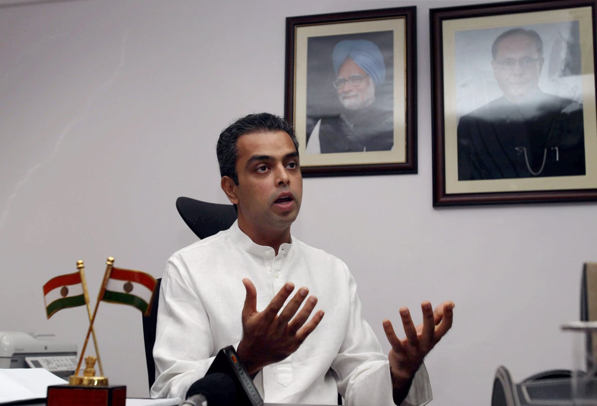 'Lord Ram's wrath begins on Congress', after Milind Deora's resignation, Congress leader said a big thing
