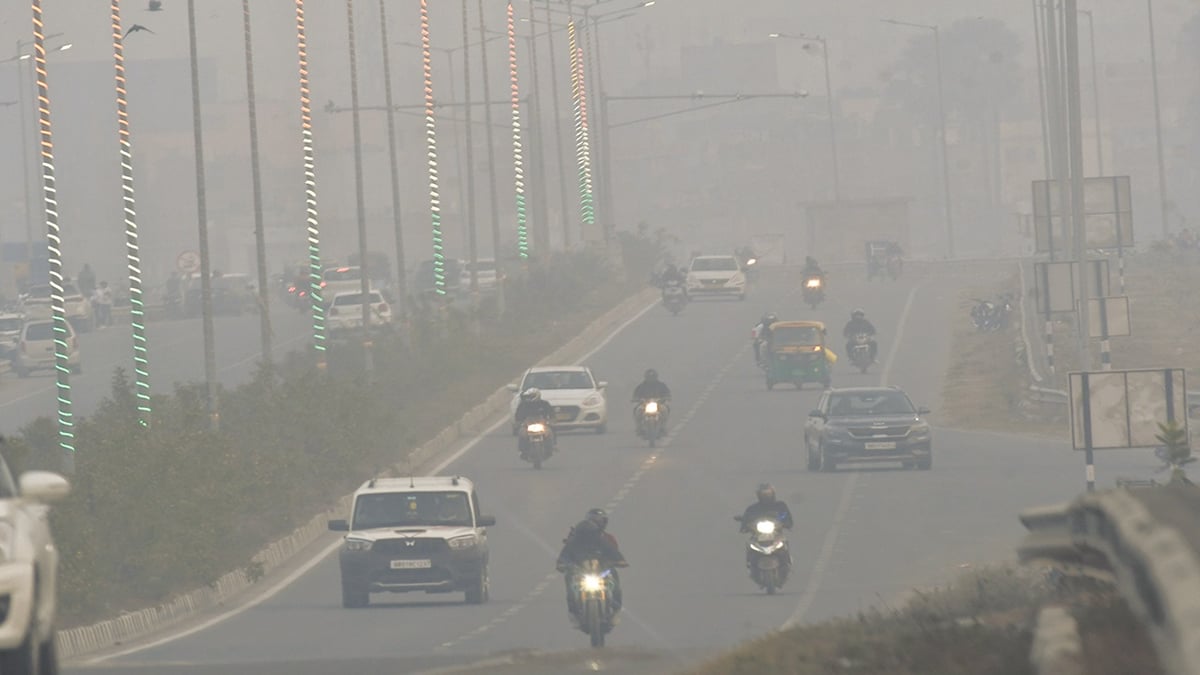 Cold increases problems in Bihar, warning of dangerous cold wave, see city wrapped in fog