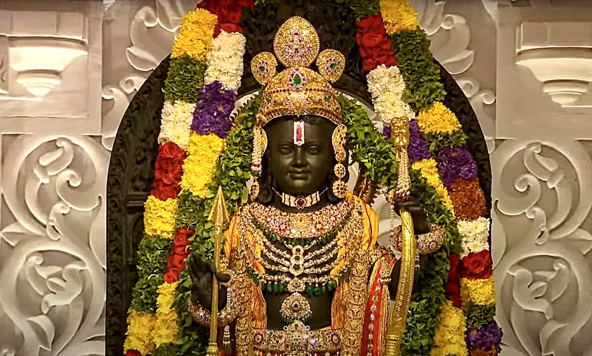 Lord Shri Ram is decorated with 5 kg of diamonds, gems and gold jewellery, only the crown weighs this much.