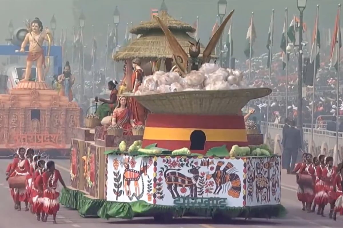 Republic Day 2024: Tableau of Jharkhand on the path of duty, efficiency of tribal women seen in the shine of Tasar silk