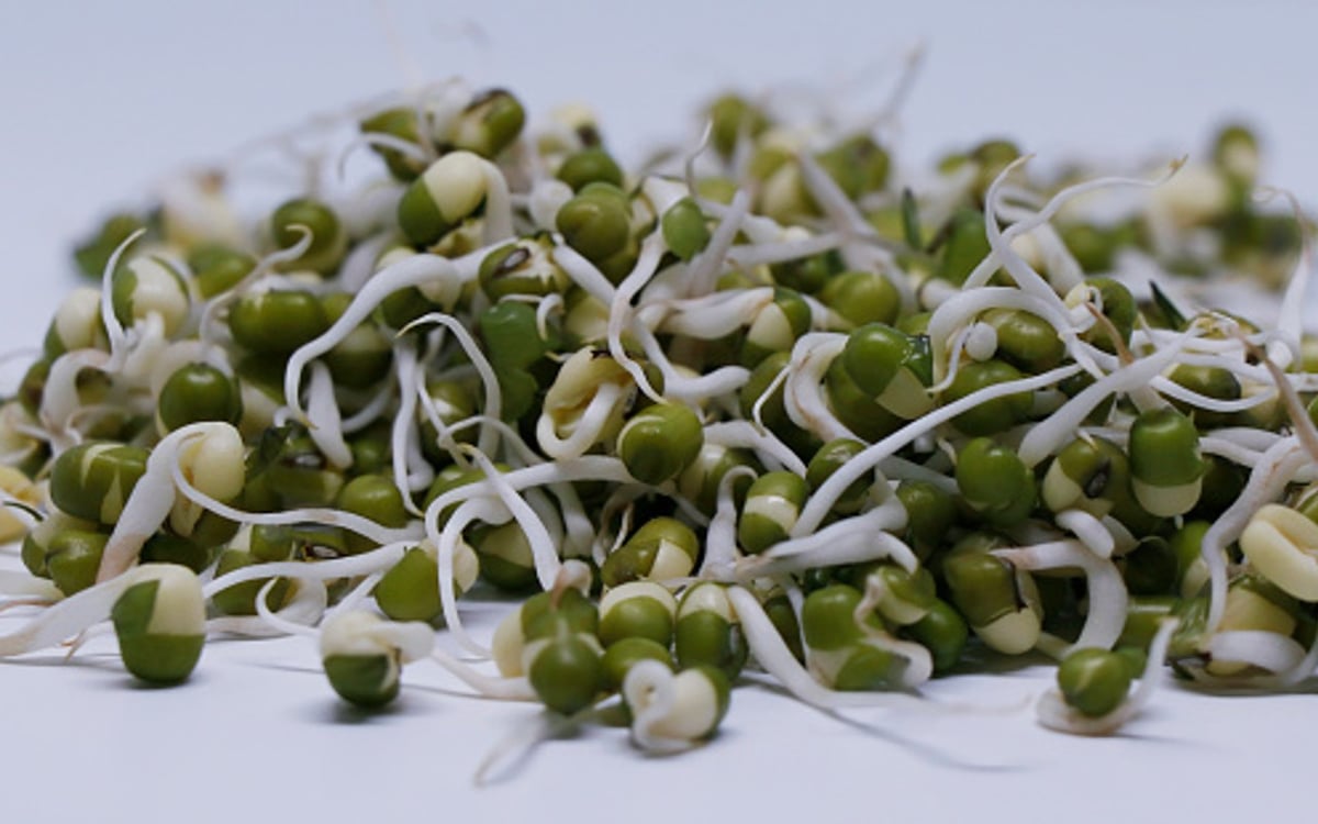 5 Health Benefits Of Sprouted Moong: These are the 5 benefits of eating a plate of sprouted moong daily