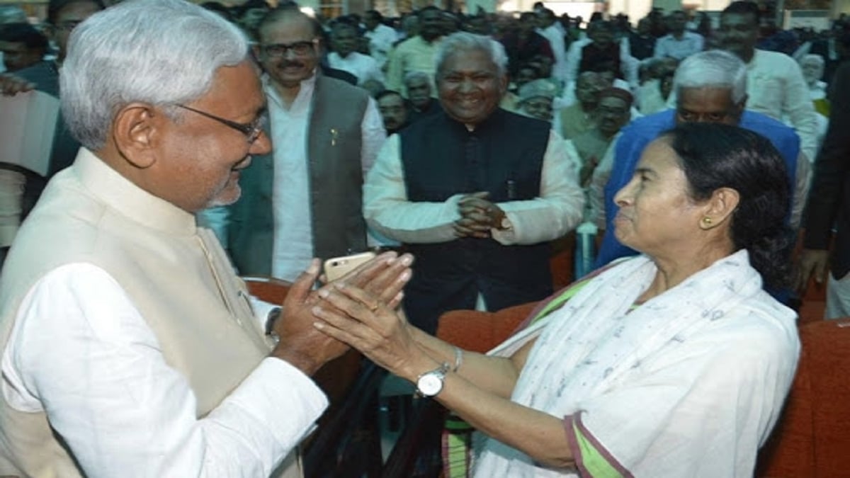 Amidst the political turmoil in Bihar, Mamata Banerjee targeted Nitish, read what she said about the alliance...