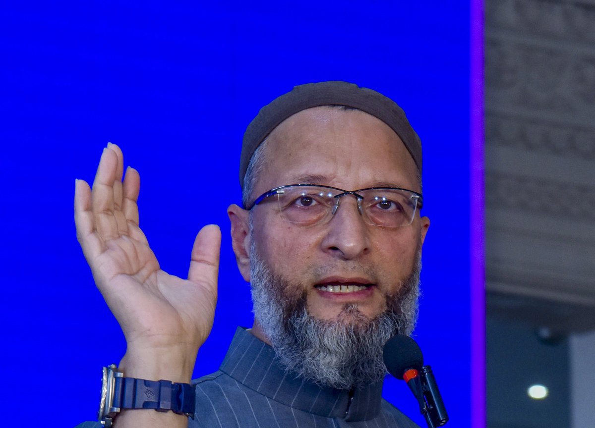 Asaduddin Owaisi calls Arvind Kejriwal's party 'AAP' a small recharge of RSS, politics heated up