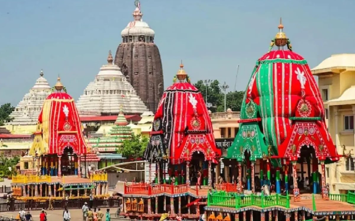 Dress code implemented in Jagannath temple, now devotees will not be able to visit wearing torn jeans-skirts and shorts