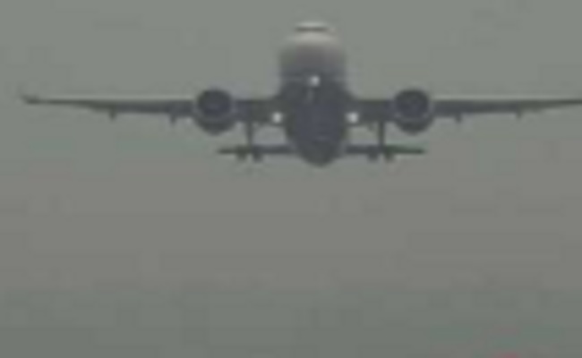 Effect of bad weather: Planes kept flying from Ranchi airport till late night