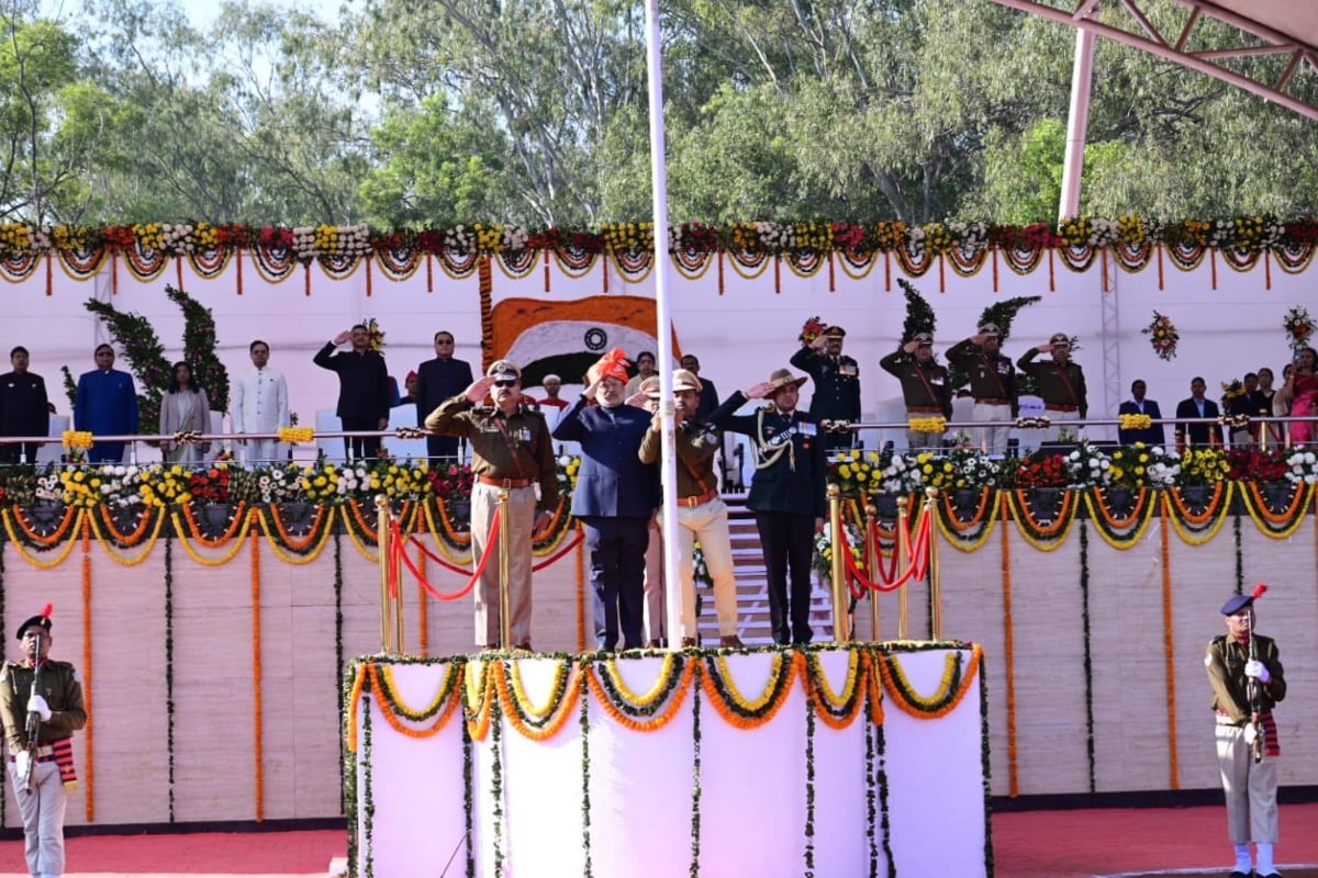 Interest of domestic and foreign companies in Jharkhand, women power is the first priority of the government, Governor said on Republic Day
