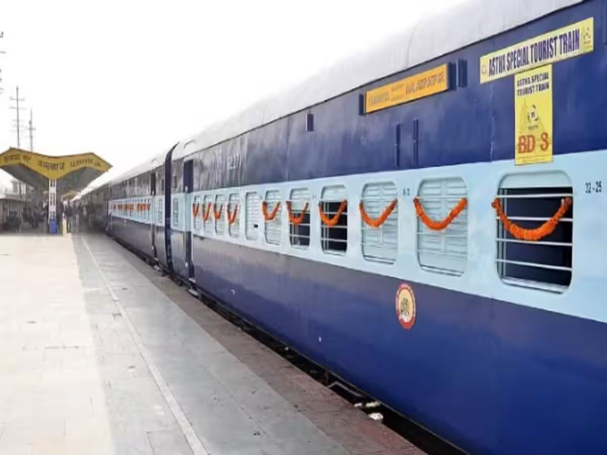 Jamshedpur: Booking of 997 devotees confirmed in the train going to Ayodhya on 29th, 443 seats left.