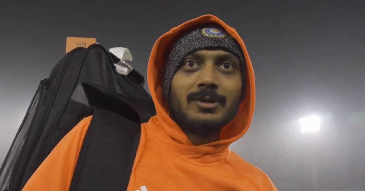 'Kitna degree hai bhau', Akshar Patel was seen shivering with cold in Mohali, other players are also in bad condition, Video