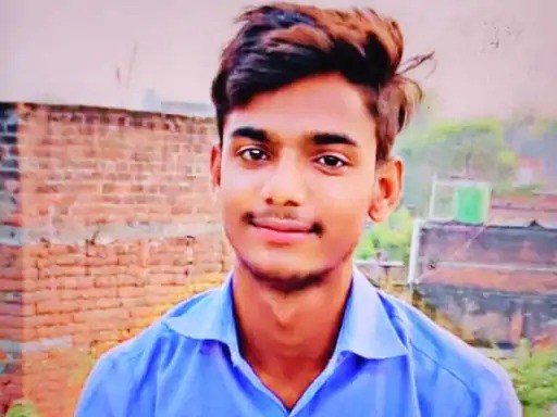 Lucknow News: 10th class student, who was in debt for mobile gaming, committed suicide, died after 2 days
