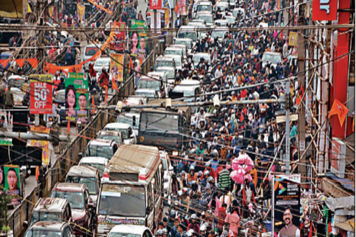 Ranchi's traffic management failed during ED action, people remained troubled by traffic jam in the capital throughout the day.