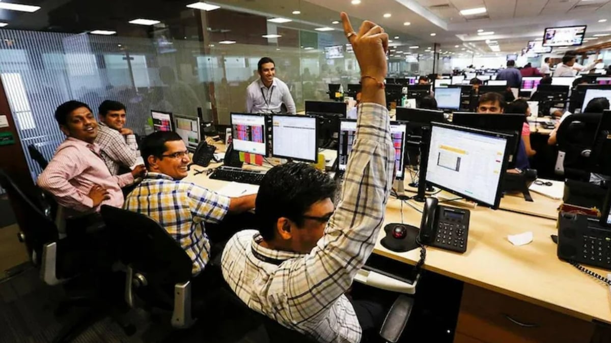 Share Market: Stock market boomed, Sensex and Nifty closed with historic gains, investors made bumper earnings.