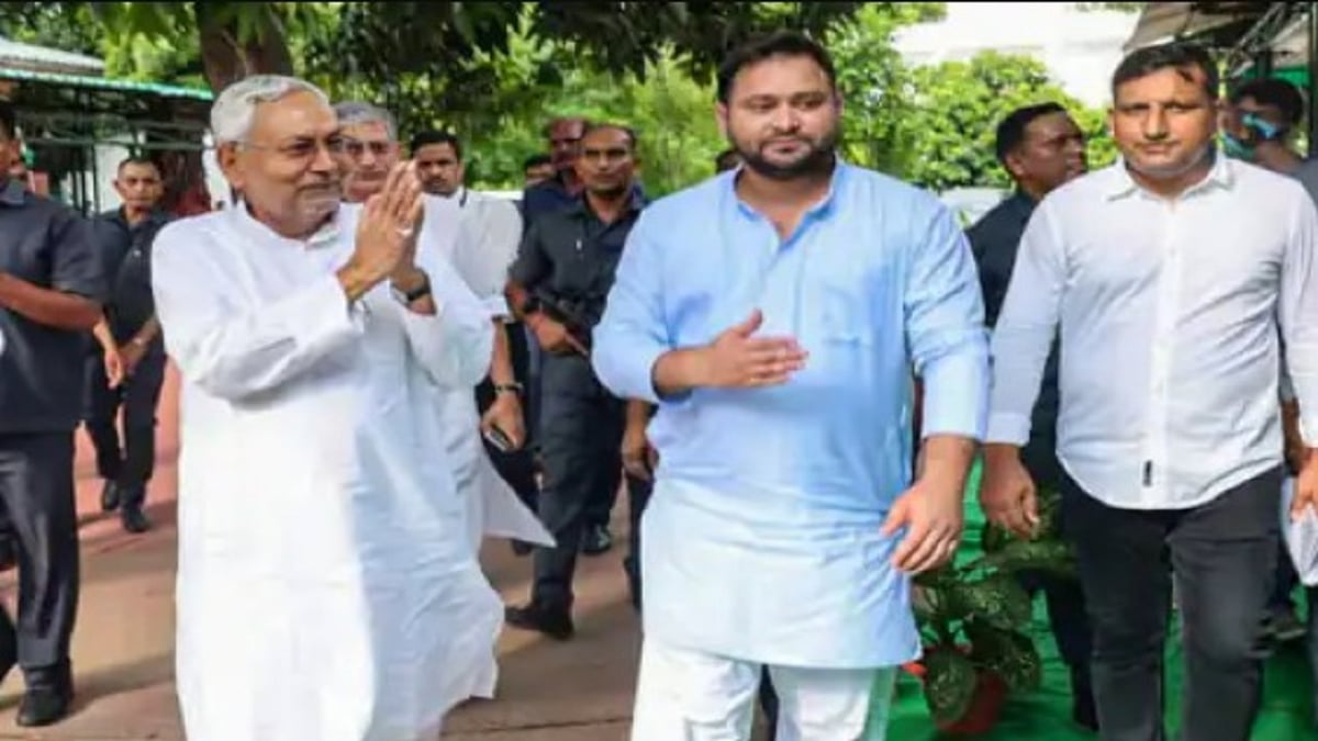 Tejashwi Yadav suddenly reached CM residence to meet Chief Minister Nitish Kumar, what happened in the 30-minute meeting?