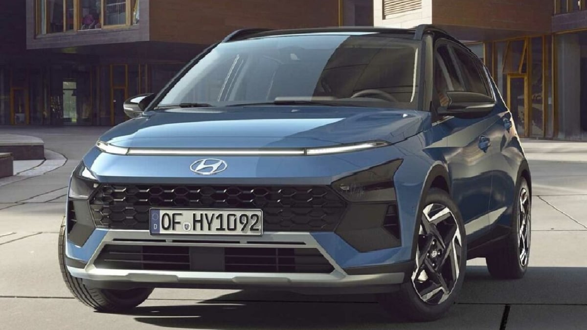 This small Hyundai car will injure you with raised faces...slanted glances!