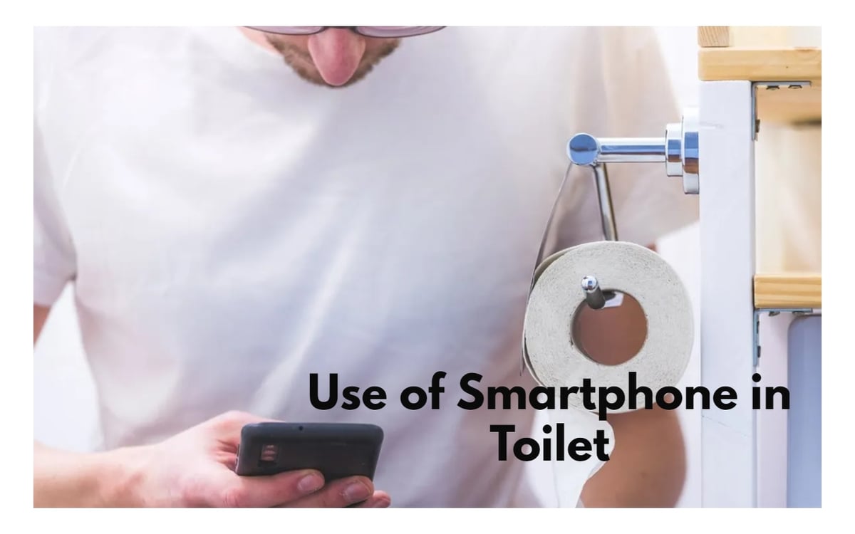Using a smartphone in the toilet may not prove costly!  If you also do this, then read this news immediately