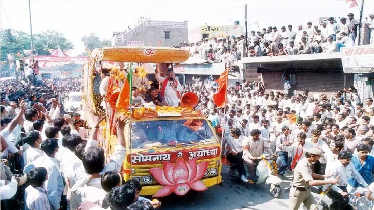 When this mini truck of Toyota became Advani's 'Ramrath', the design was inspired by BR Chopra's Mahabharata, such were the features