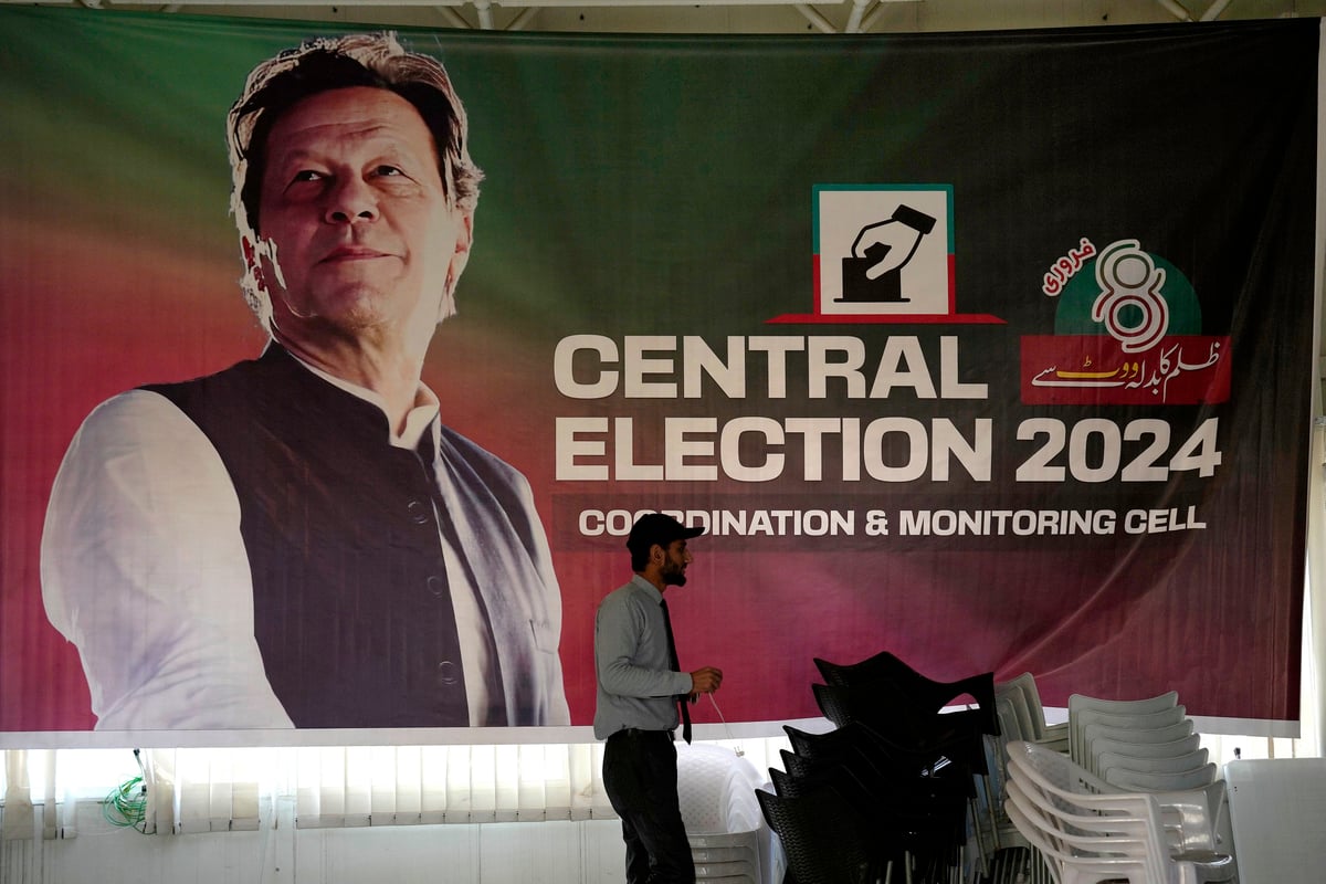 Pakistan Elections: Nawaz Sharif's 'London Plan' fails, Imran Khan proud of PTI's good performance, sent message from jail