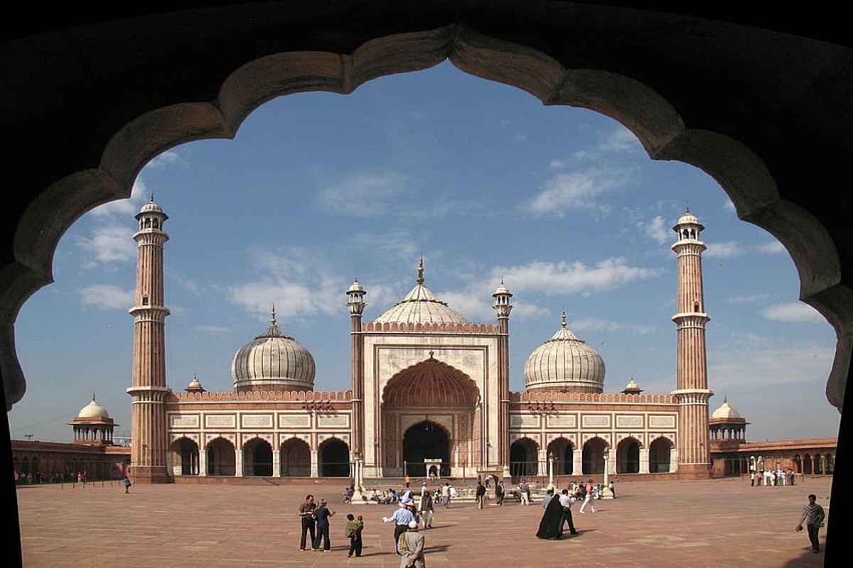 Largest Mosque in India: This is the most famous and largest mosque of India