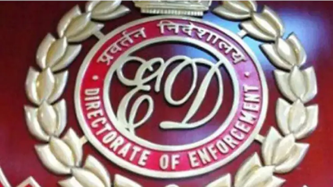 ED raid in jharkhand Rs 3.90 crore deposited